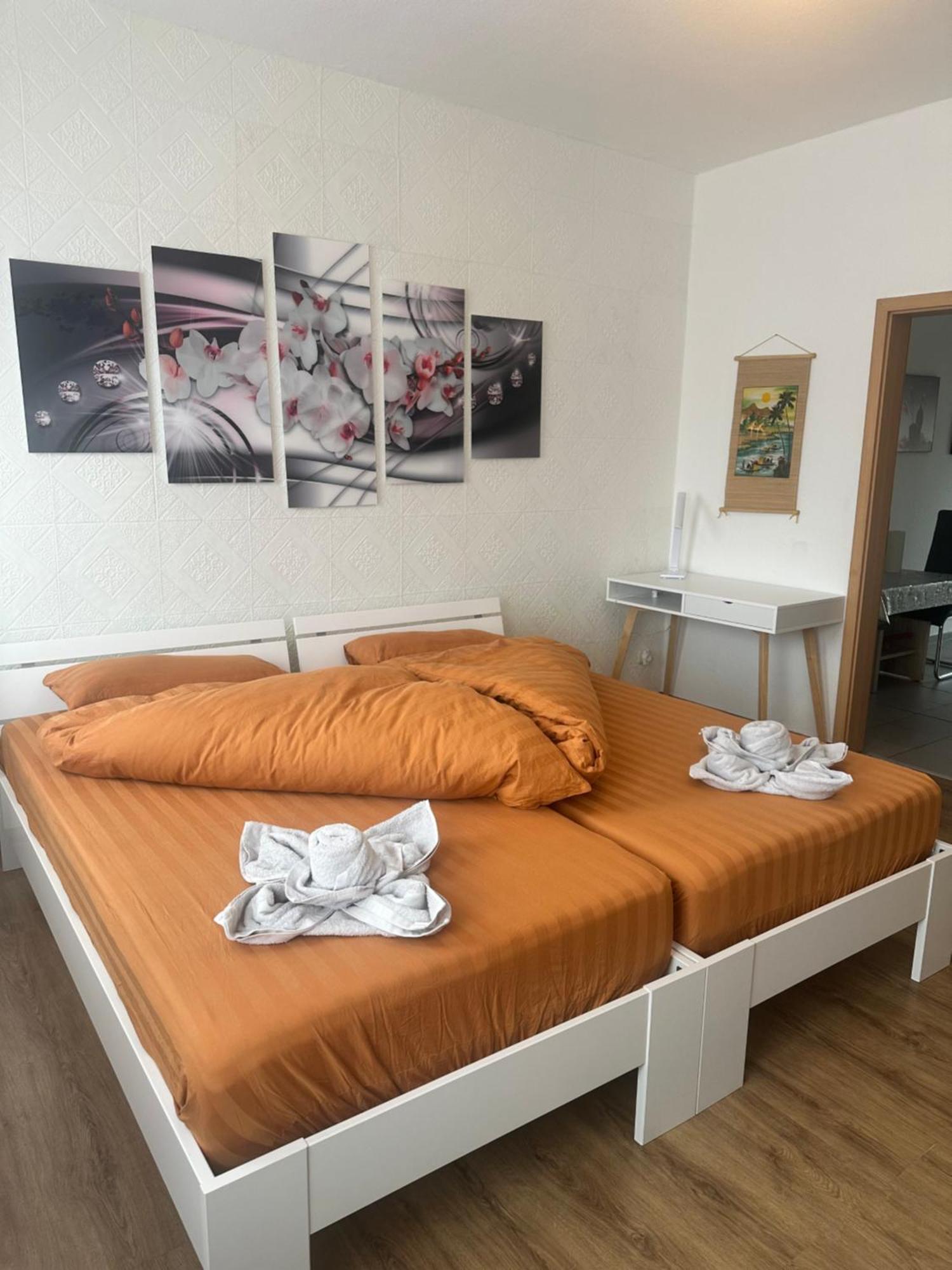 Апартаменты Kaethe-Kollwitz-Strasse 54, F2 Альтенбург Экстерьер фото